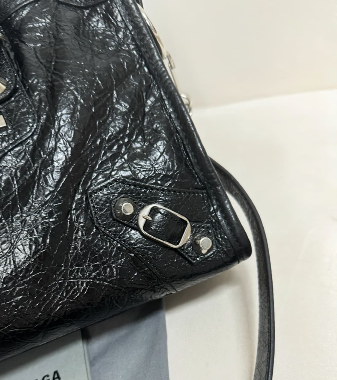 [새상품급 정품] 발렌시아가 르 시티 모터백 스몰 상품이미지4