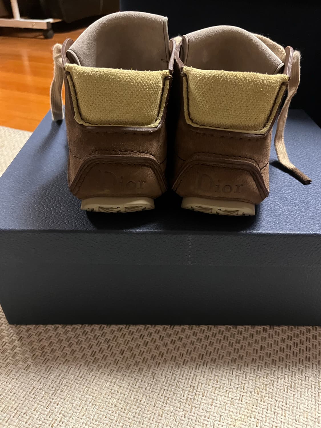 디올 조나단 앤더슨 로디  roadie 레이스업 부츠 43 브라운 상품이미지3