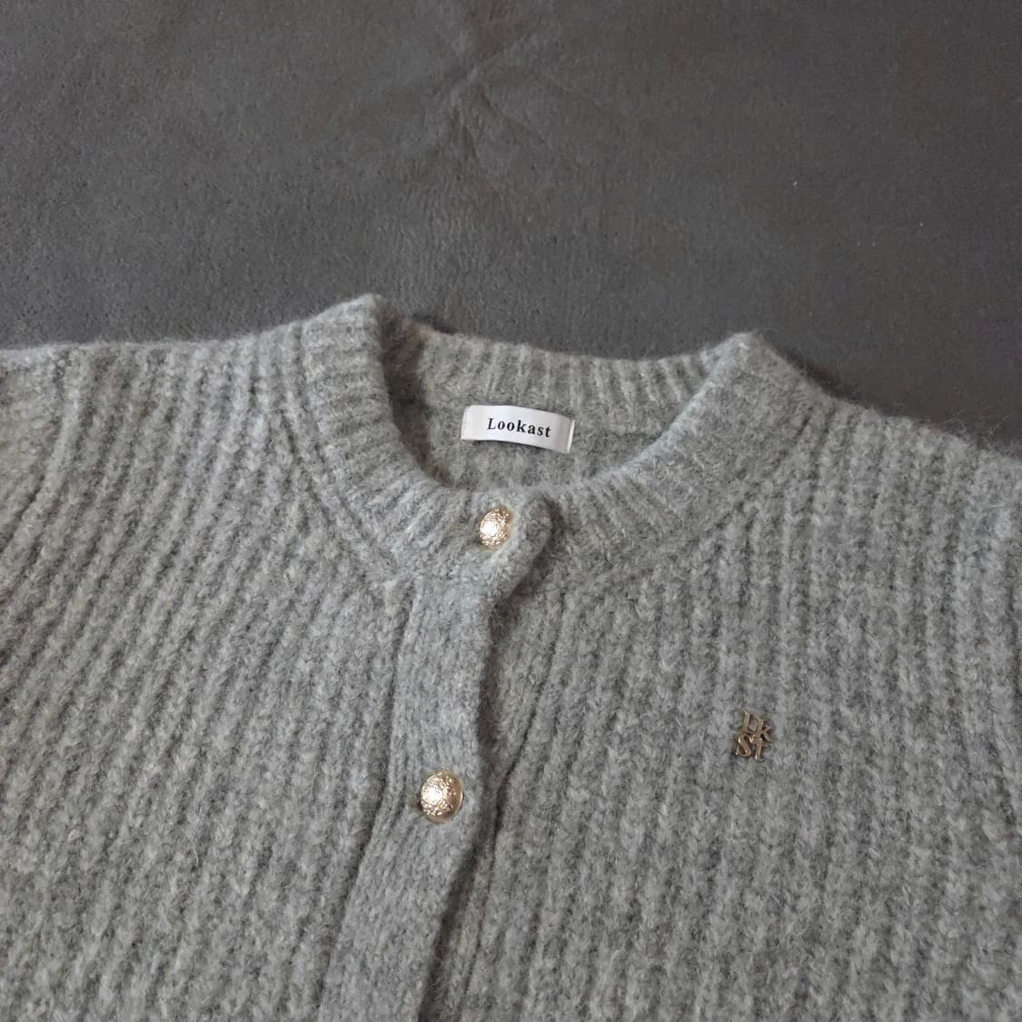 룩캐스트 한나 알파카 니트 가디건 그레이 상품이미지3