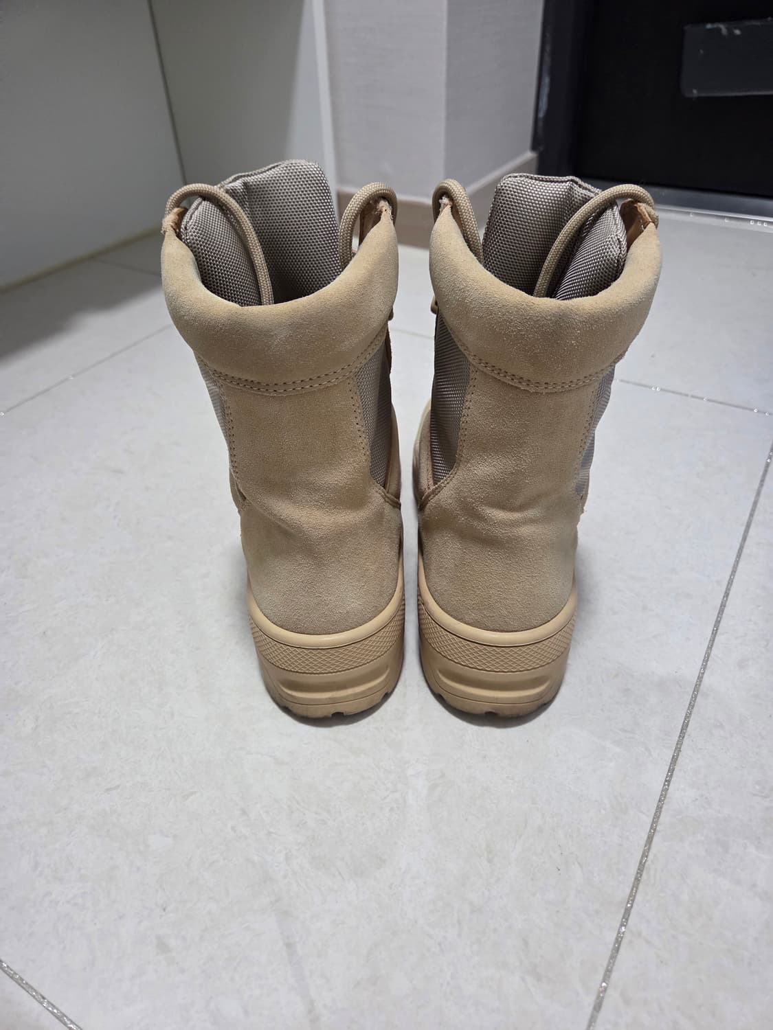 이지 시즌4 컴뱃부츠 샌드 상품이미지3