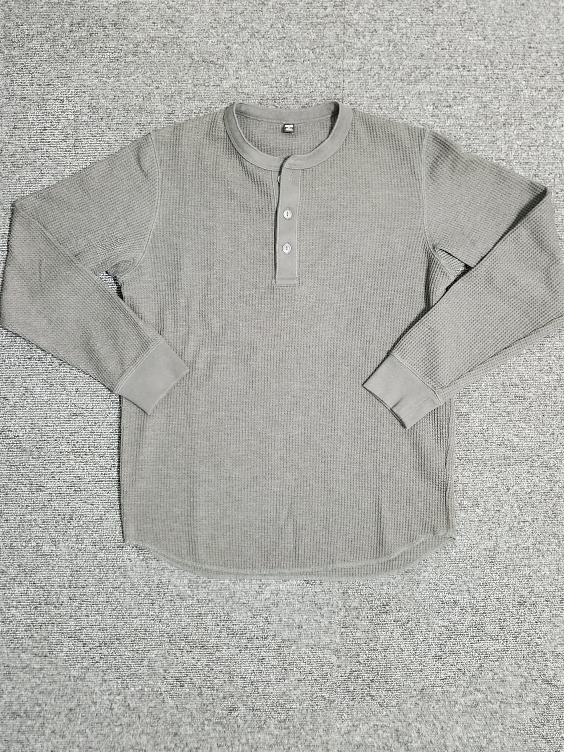 유니클로 와플 헨리넥 티셔츠 상품이미지1