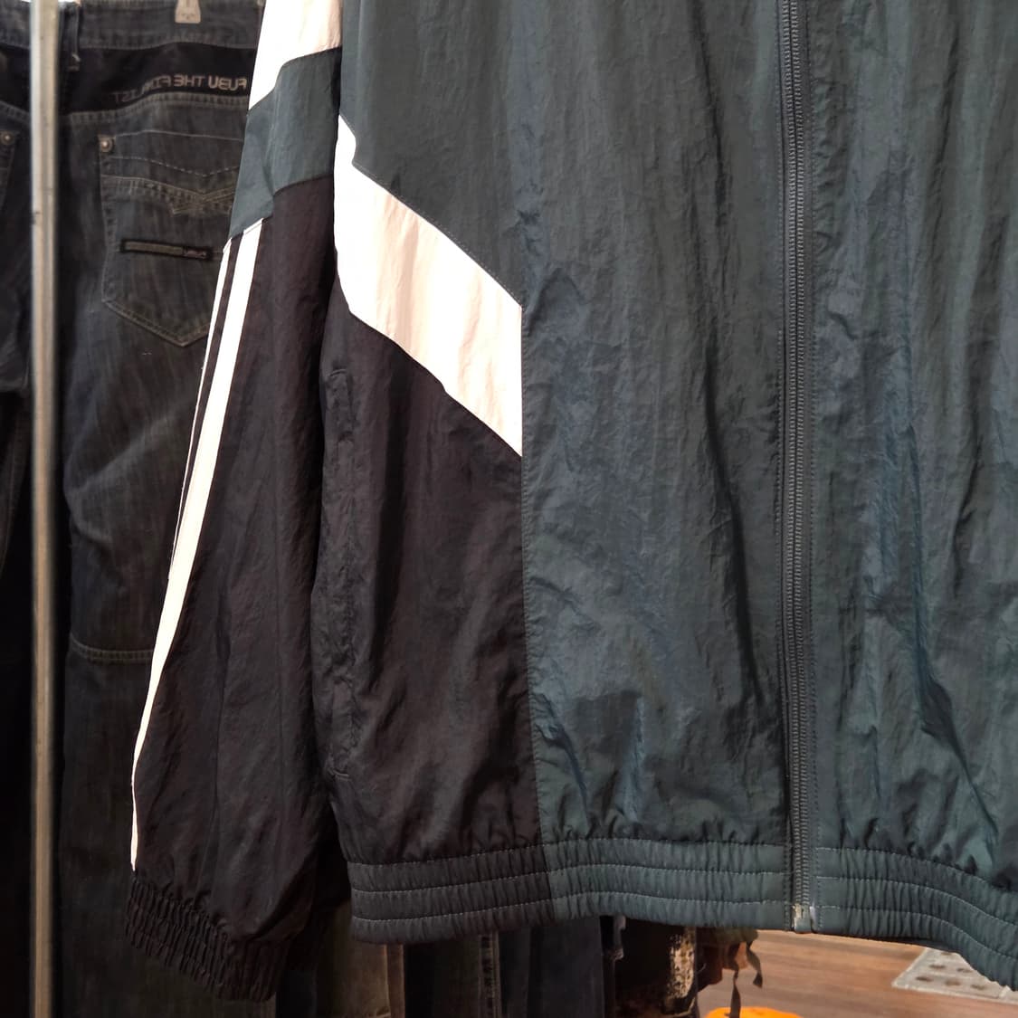 아디다스 그린 배색 바람막이 상품이미지5