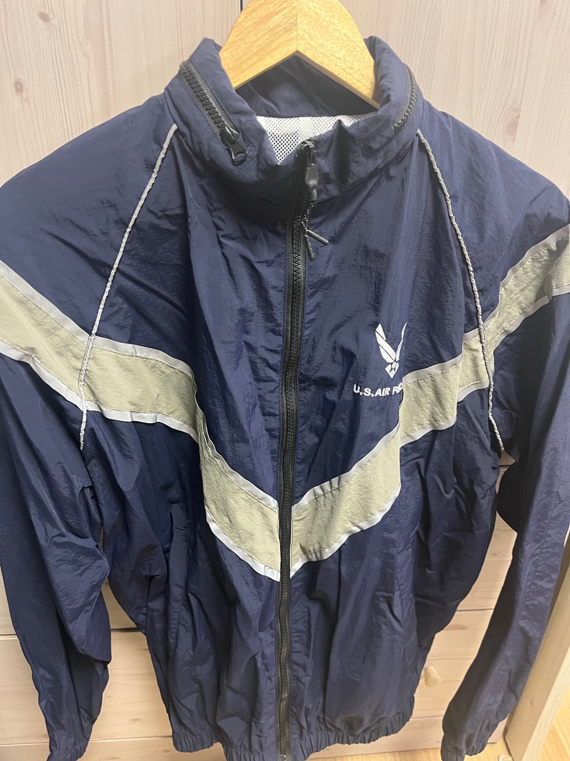 미 공군 IPFU 트레이닝 자켓 바람막이 M 상품이미지1