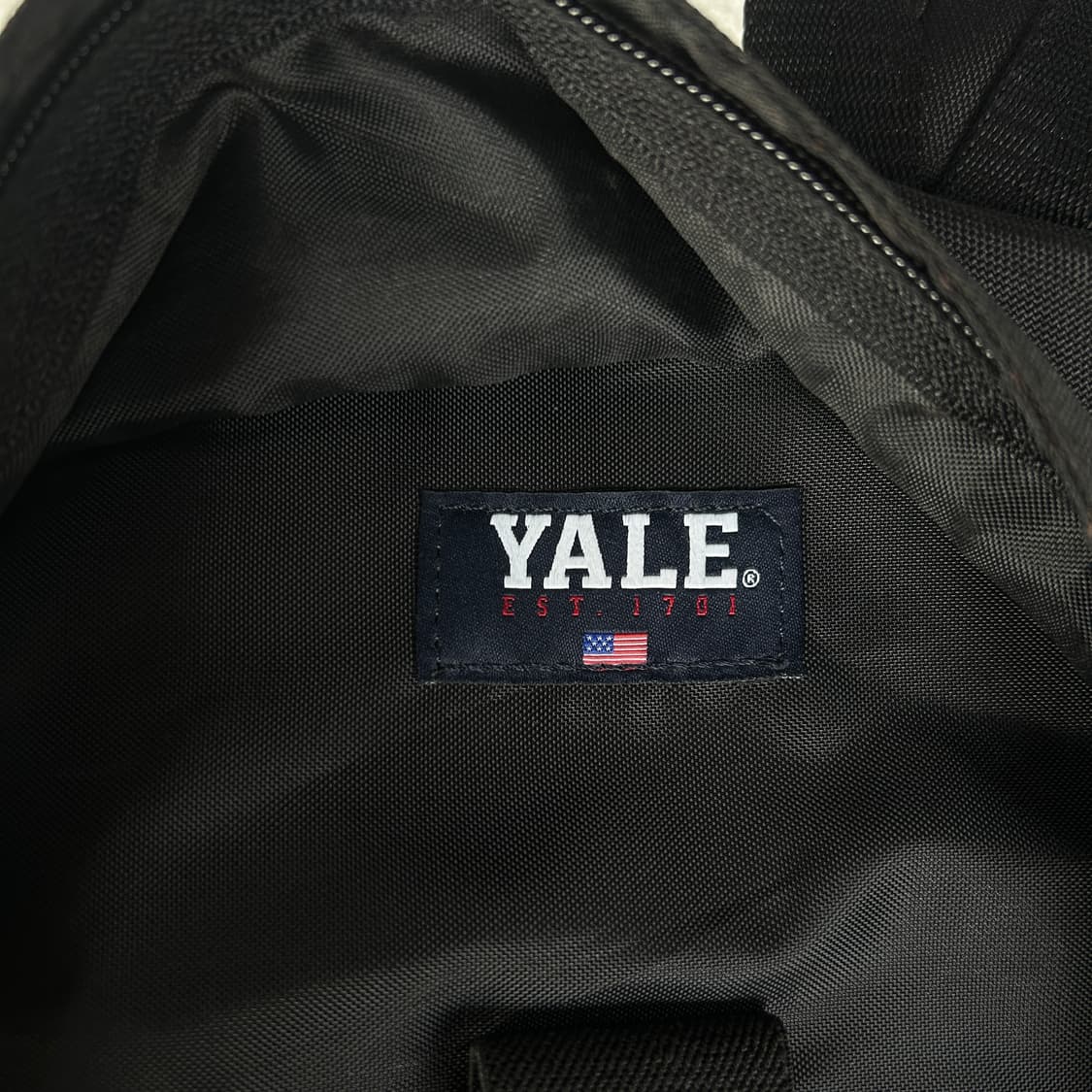 예일 YALE 블랙 백팩 상품이미지4