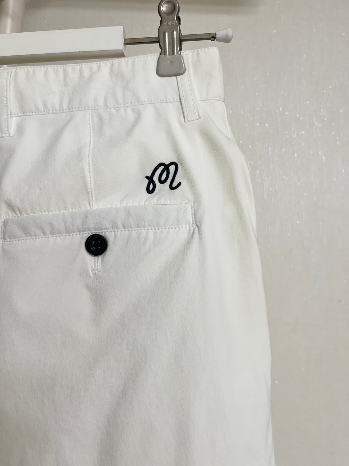 Malbon Golf 말본 골프 버킷 캐릭터 자수 쇼츠 화이트 (32) 상품이미지7