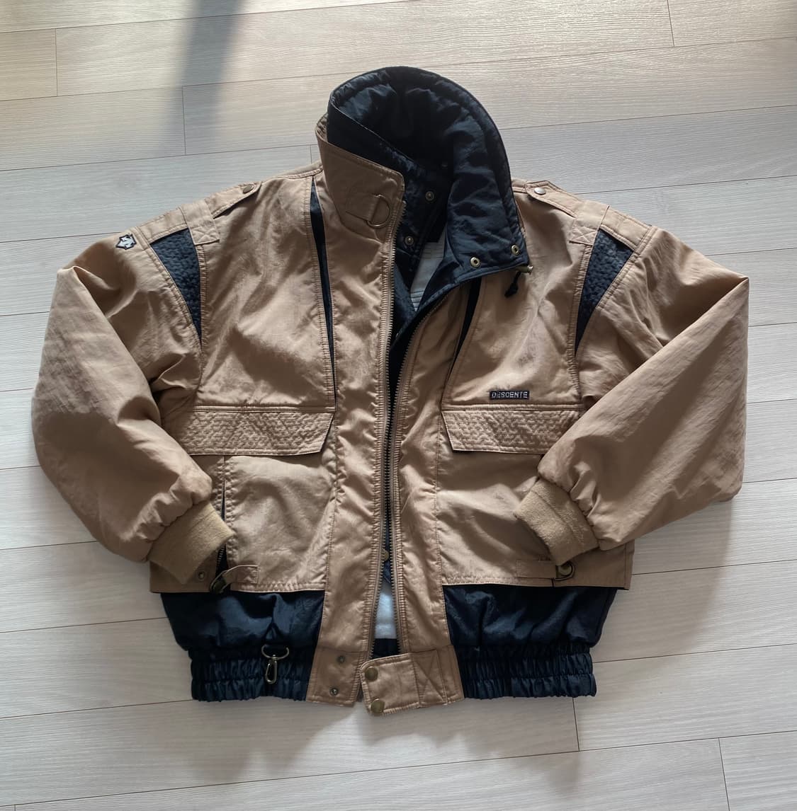 데상트 재팬 스키 점퍼 상품이미지2