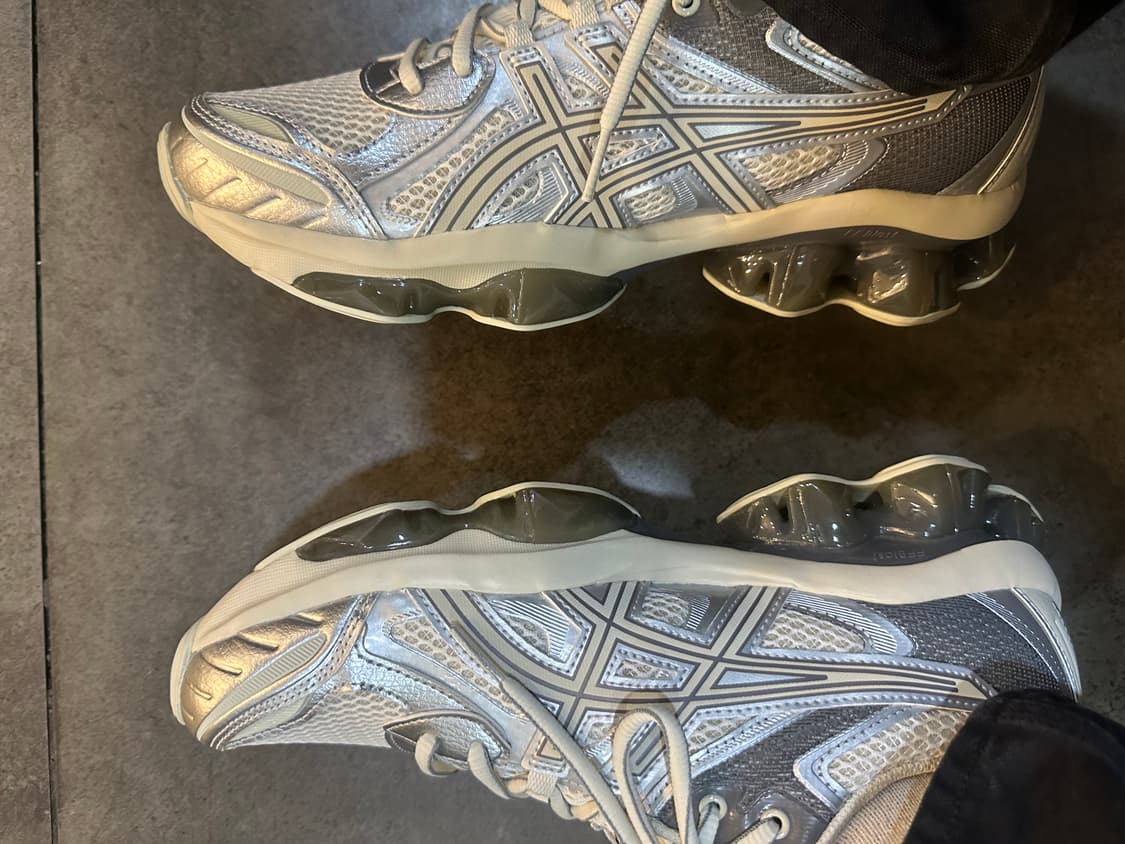 아식스 젤 퀀텀 키네틱 그레이 275mm 상품이미지9