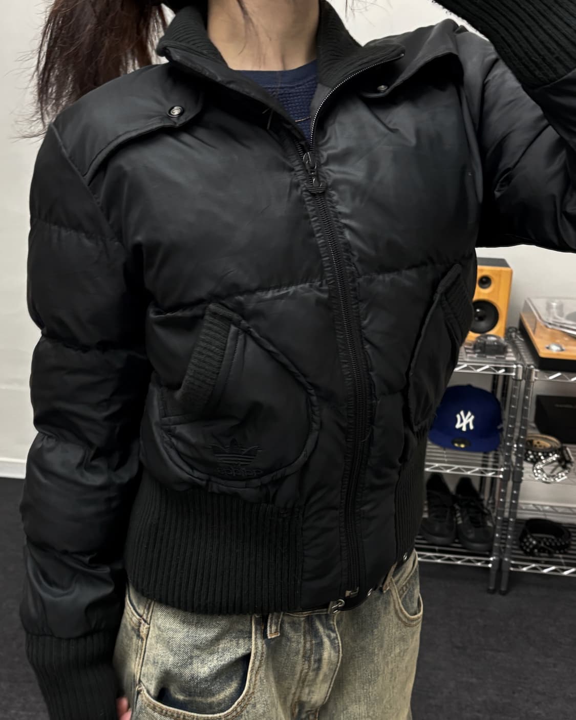 아디다스 00s 크롭 다운 패딩 블랙 상품이미지2