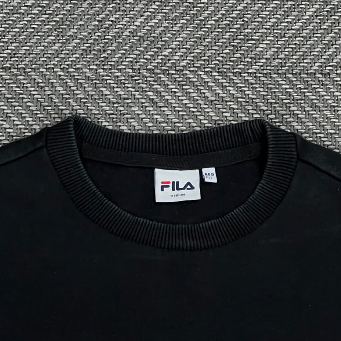 휠라 백프린팅 맨투맨 v1216 상품이미지5