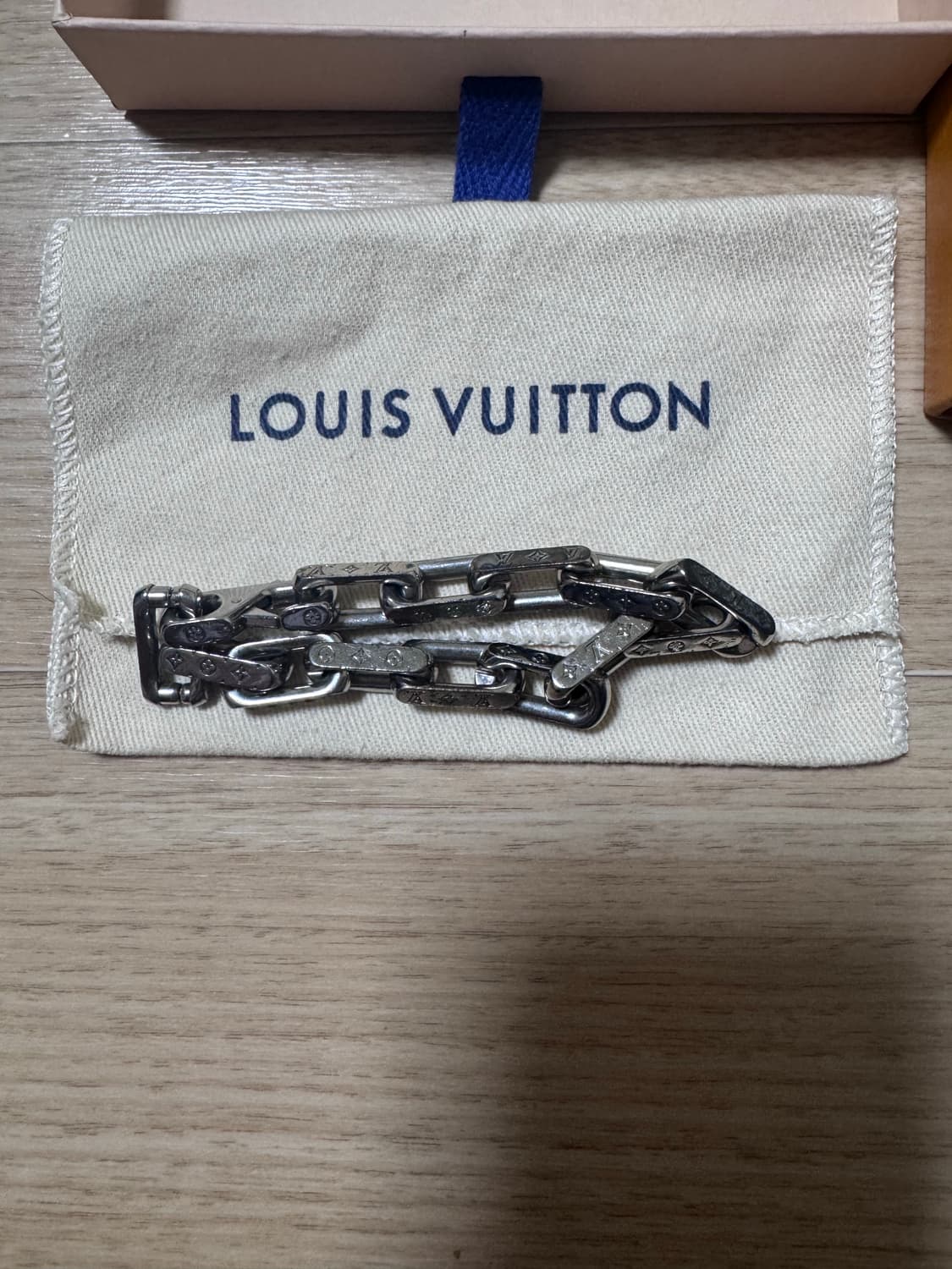 루이비통 모노그램 체인 팔찌 상품이미지3