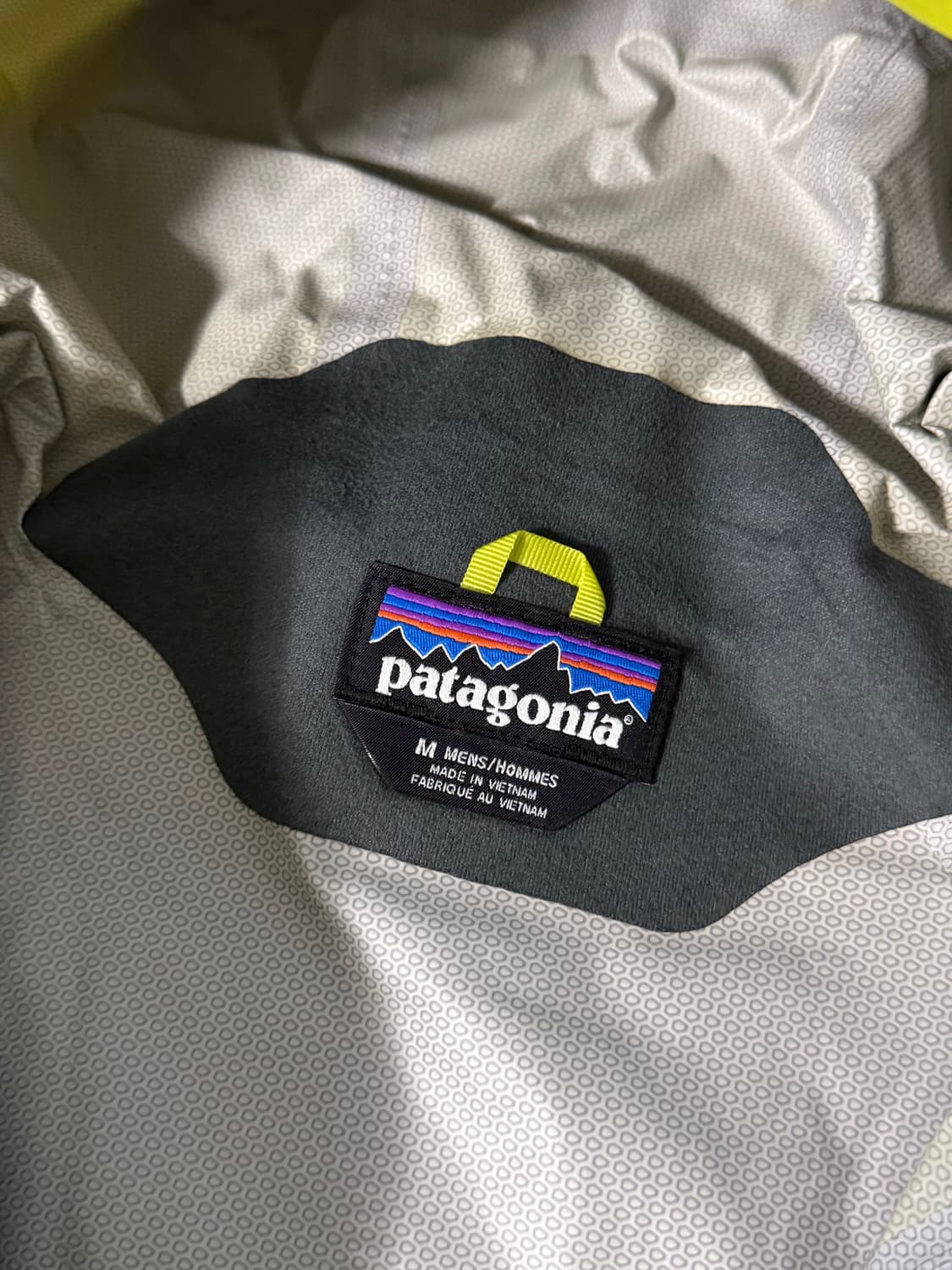 파타고니아 루즈핏 나일론 토렌쉘 배색 아노락 후드 자켓 상품이미지6