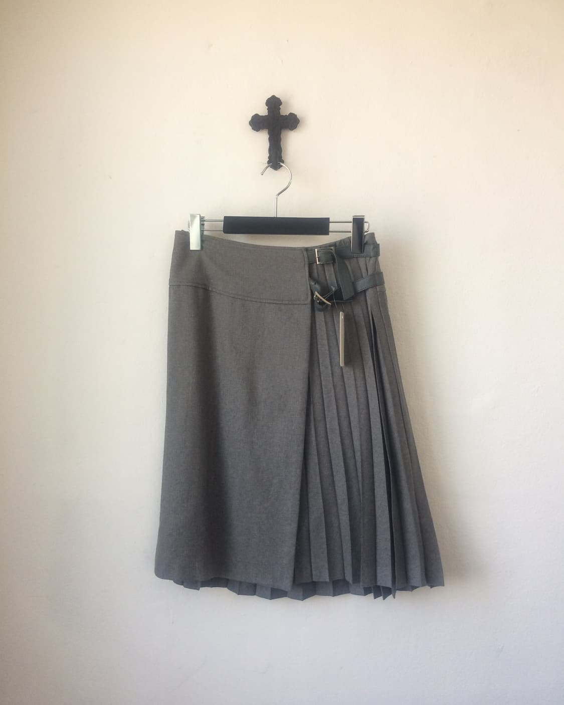 Belted pleats wrap midi skirt 상품이미지1