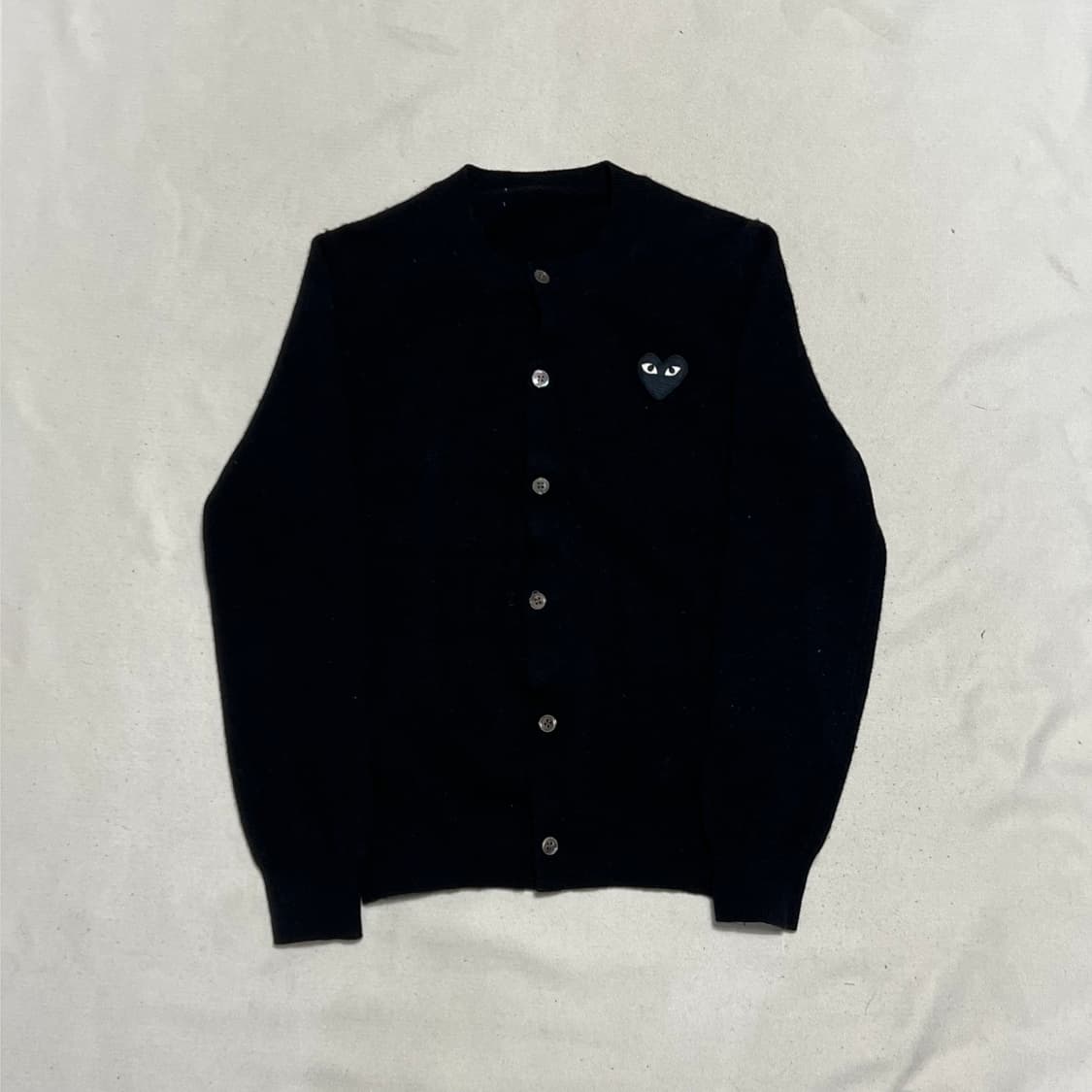 L 꼼데가르송 블랙 하트 로고 여성용 가디건 상품이미지2