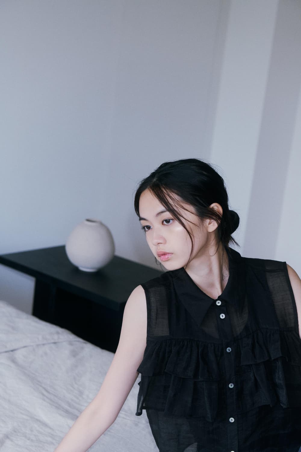 (새상품) ZARA 자라 프릴 세미 시스루탑 상품이미지1