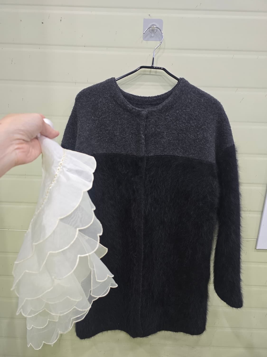 블랙 앙고라 털 레이스 카라 코트 상품이미지2