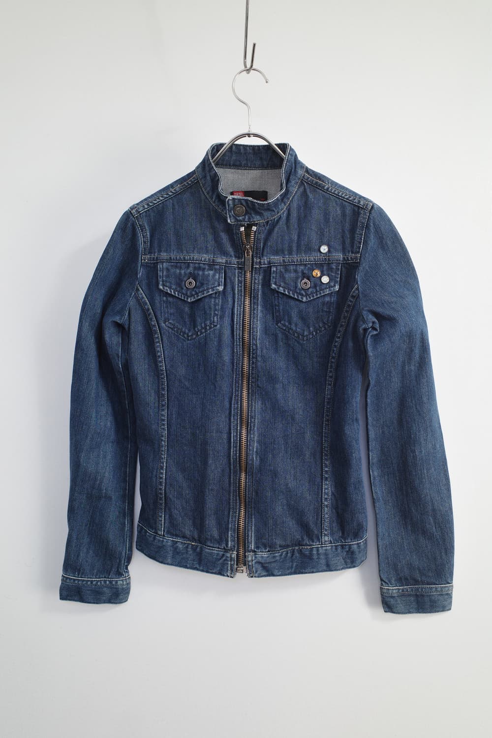 DIESEL 상품이미지1