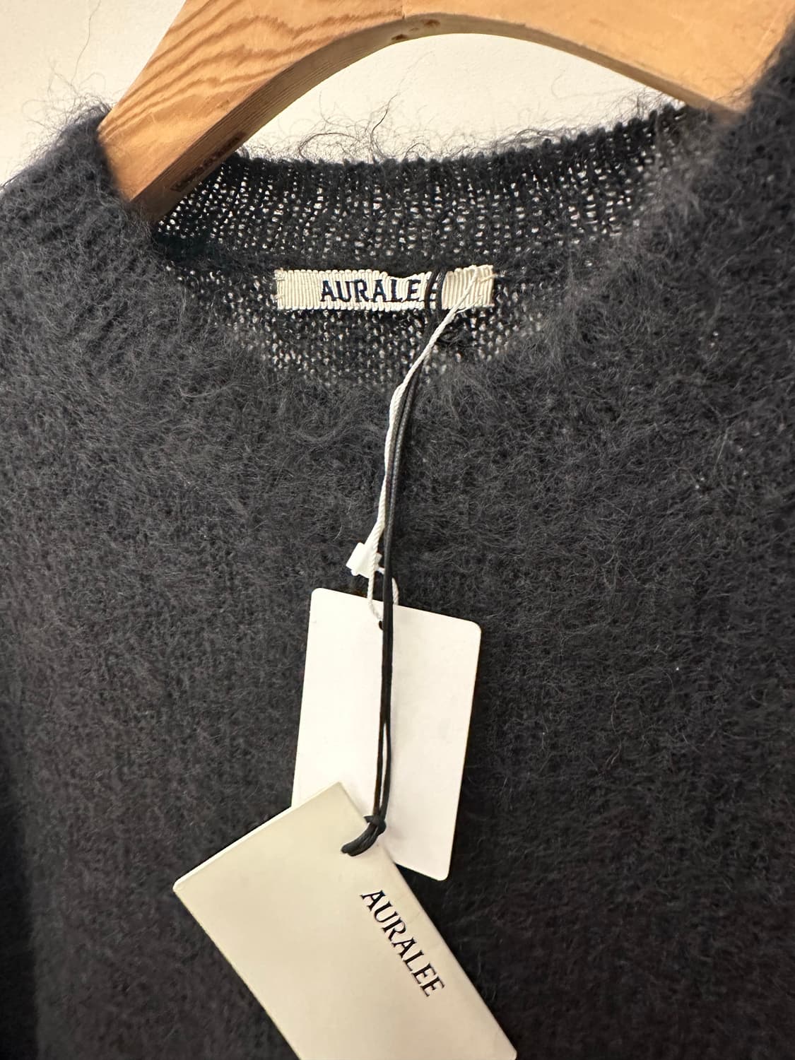 오라리 브러쉬드모헤어니트 블랙 상품이미지2