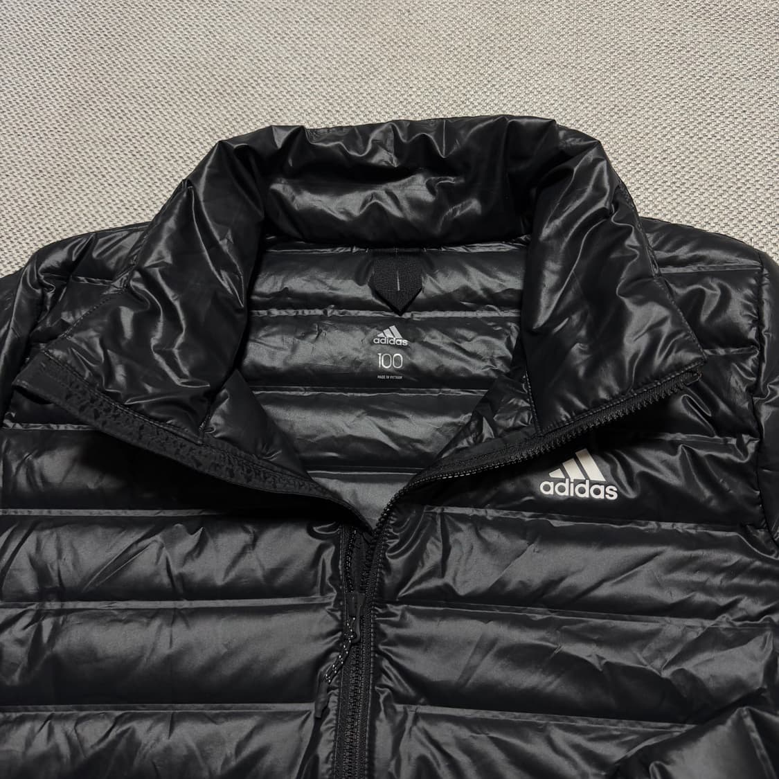 아디다스 로고 경량패딩 상품이미지2