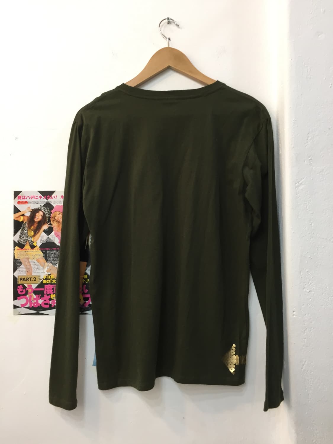 빈티지 카키 골드 레터링 롱슬리브 상품이미지4