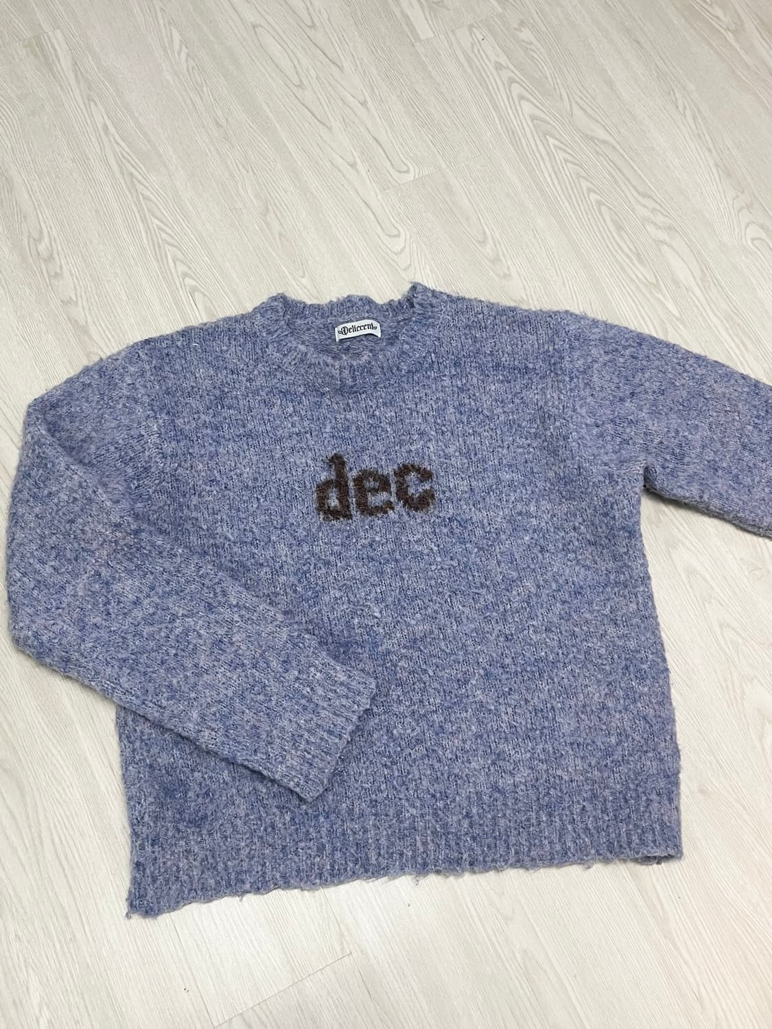 델리센트 dec 레터링 니트 하늘색 상품이미지1