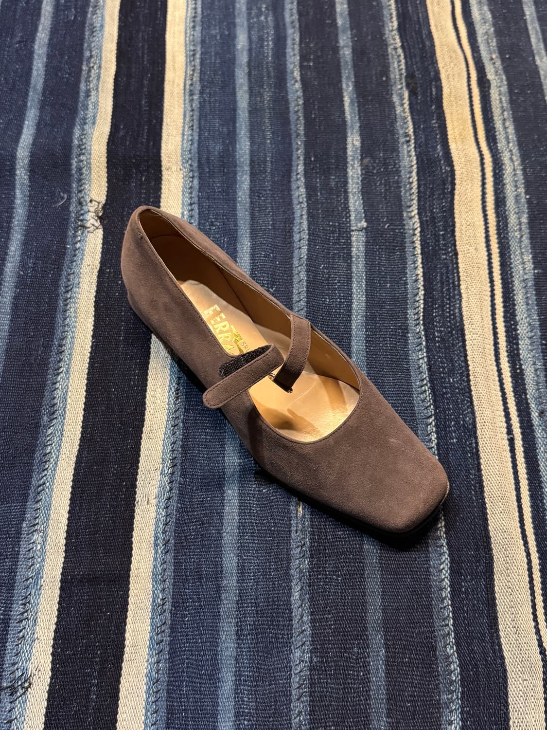 235-240 ) FERRAGAMO Suede Mary Jane 상품이미지6