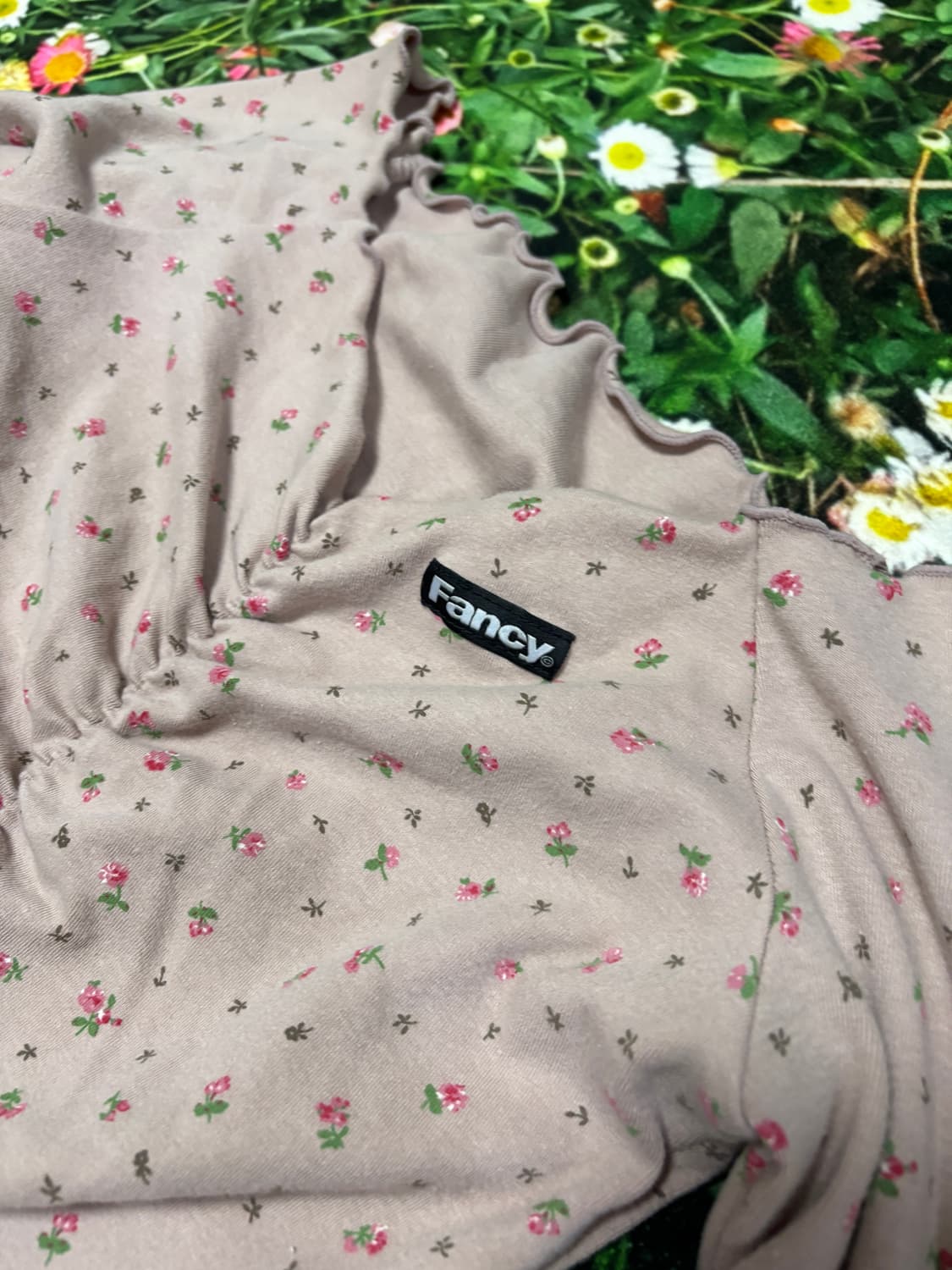 팬시클럽 플로워 셔링 오프숄더 핑크 상품이미지4