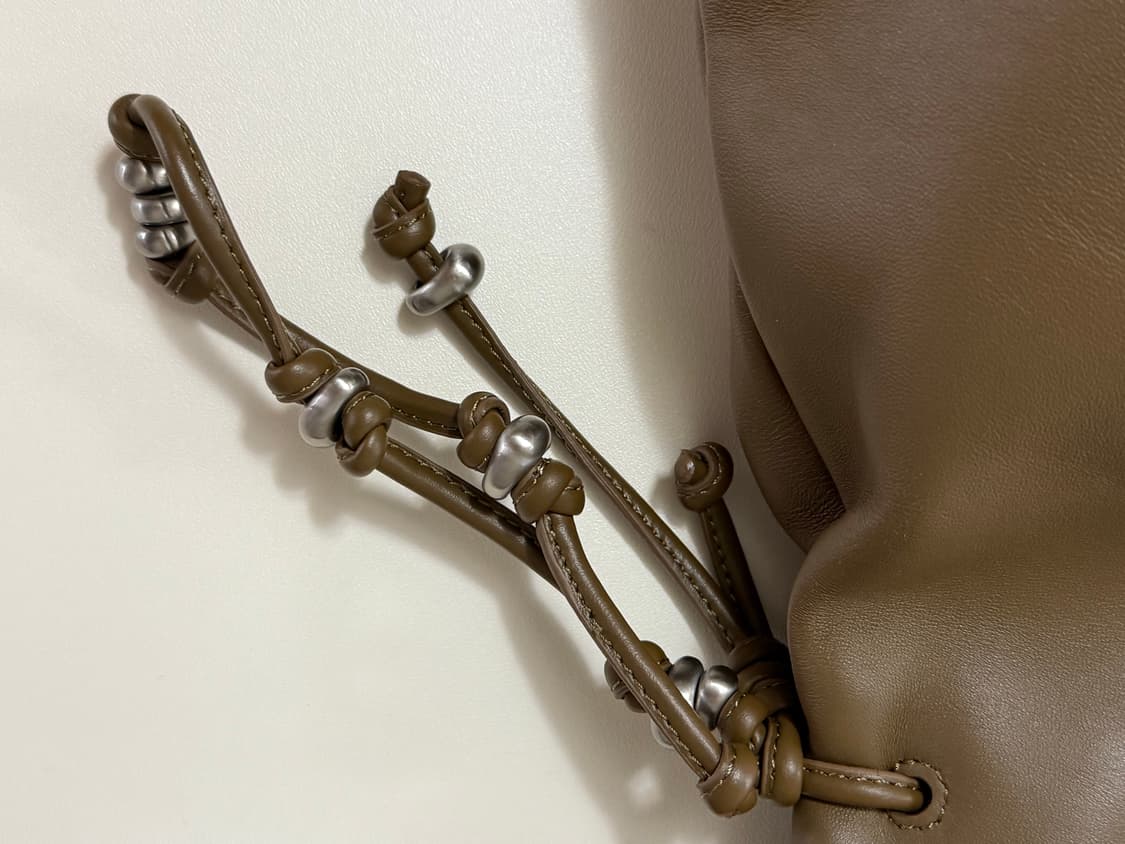 아카이브앱크 양가죽백 카키브라운 상품이미지5