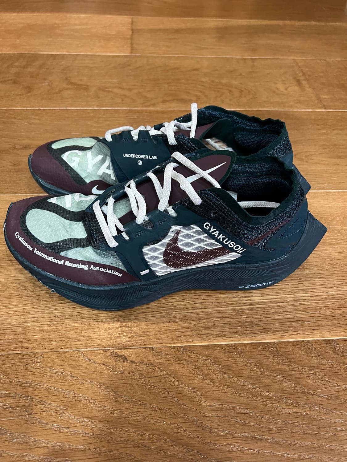 Zoomx vaporfly gyakusou 상품이미지1