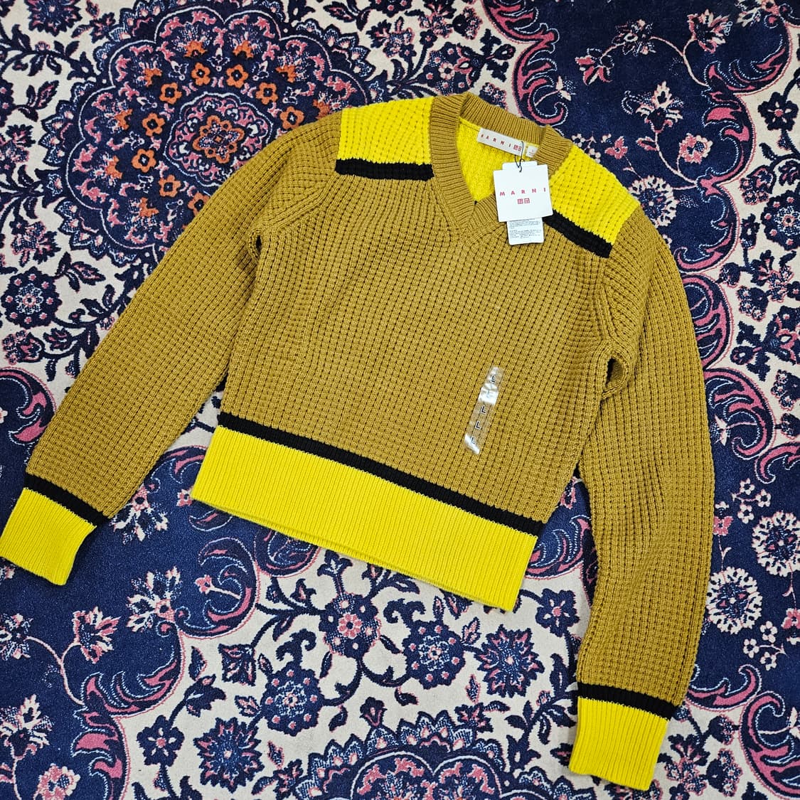 (새상품) 마르니 x 유니클로 22FW 와플 배색 니트 L size 상품이미지1