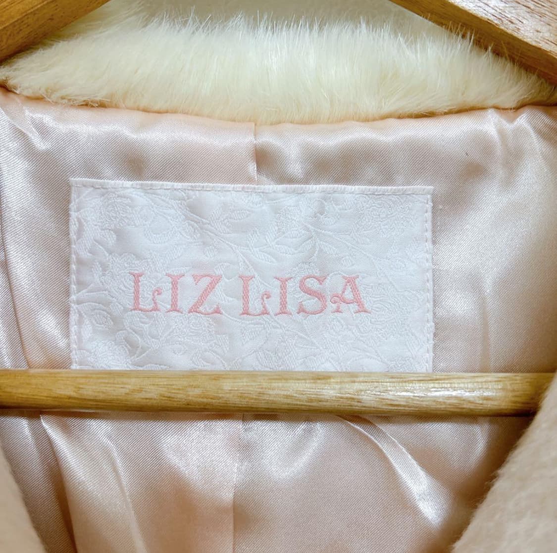 리즈리사 빅 리본 연핑크 퍼 코트 상품이미지3