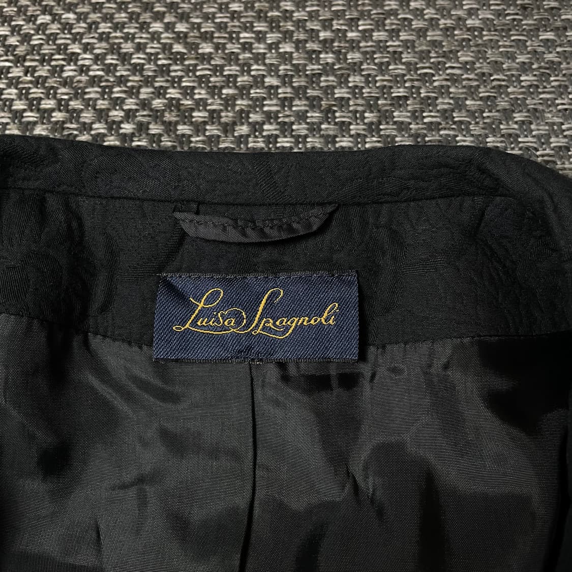 루이사스파그놀리 블랙 플라워패턴 골드체인 반팔 자켓 상품이미지4