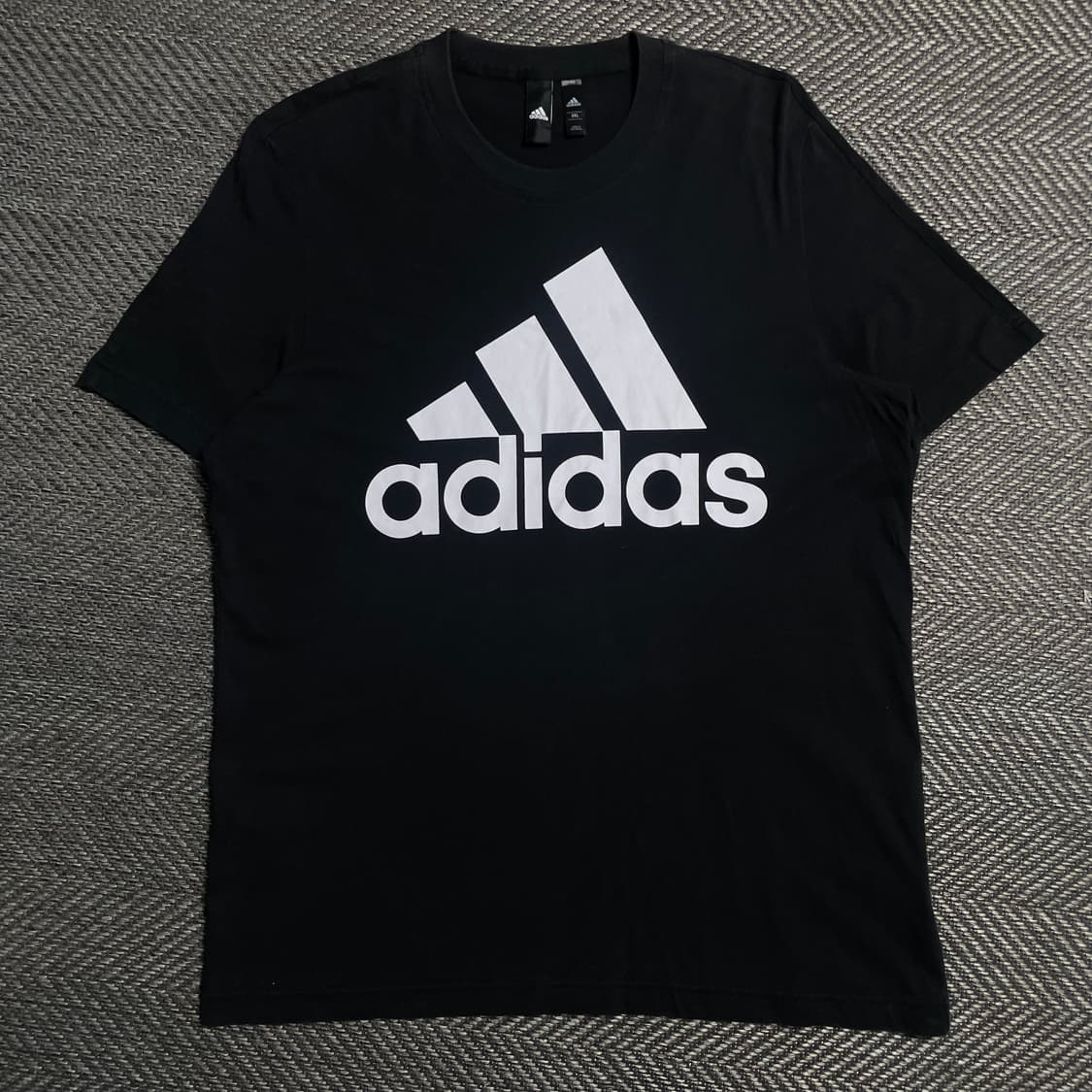 아디다스 에센셜 빅로고 반팔 티셔츠 블랙o 5401 상품이미지1
