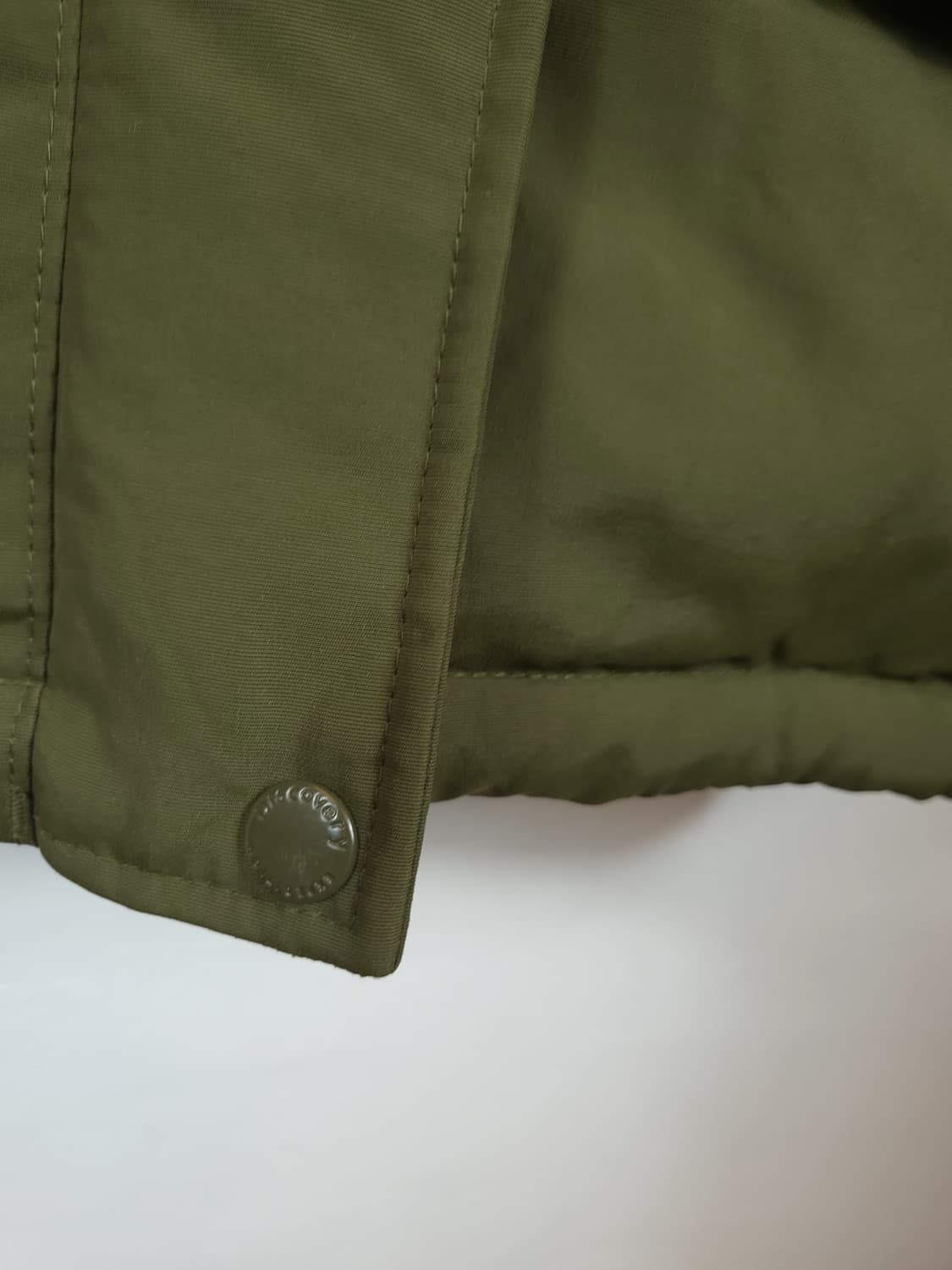 디스커버리 매장정품 다운패딩 카키 90 S 새제품급 상품이미지4