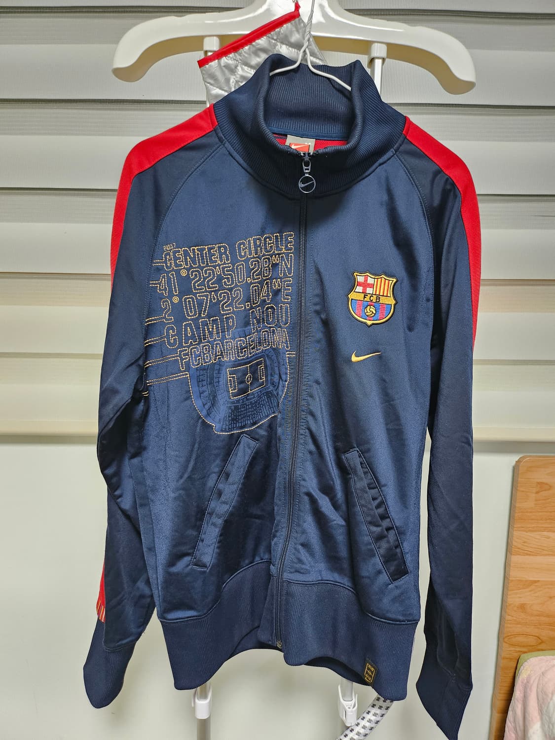 M 나이키 FC 바르셀로나 풀집 웜업 재킷 사이즈 남성용 미디엄 블루/레 상품이미지1
