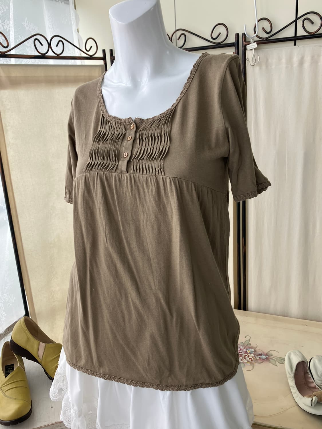 brown lace crochet shirring blouse 상품이미지4