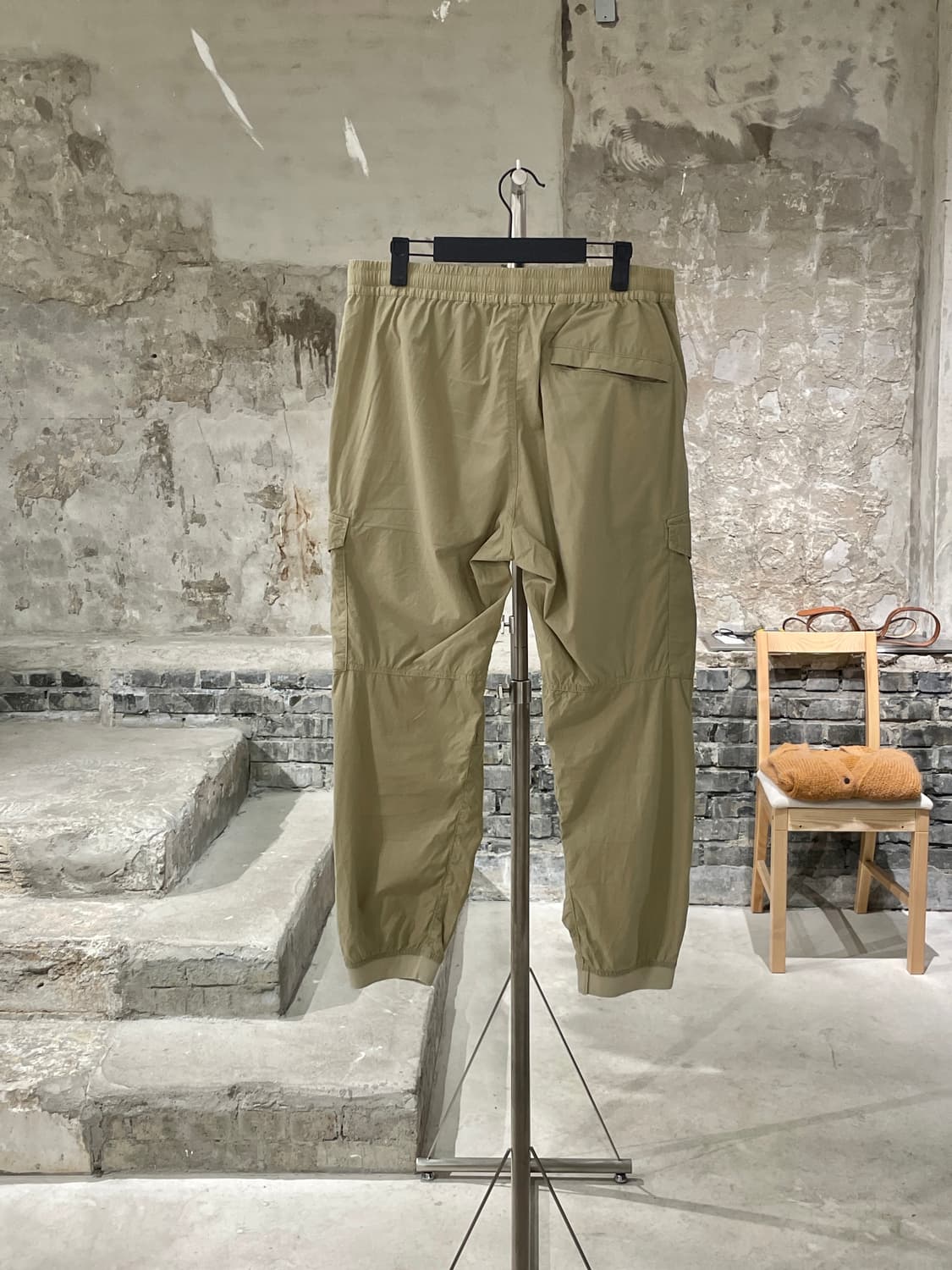 스톤 아일랜드 베이지 타입 re-t 코튼 카고 조거팬츠 상품이미지6