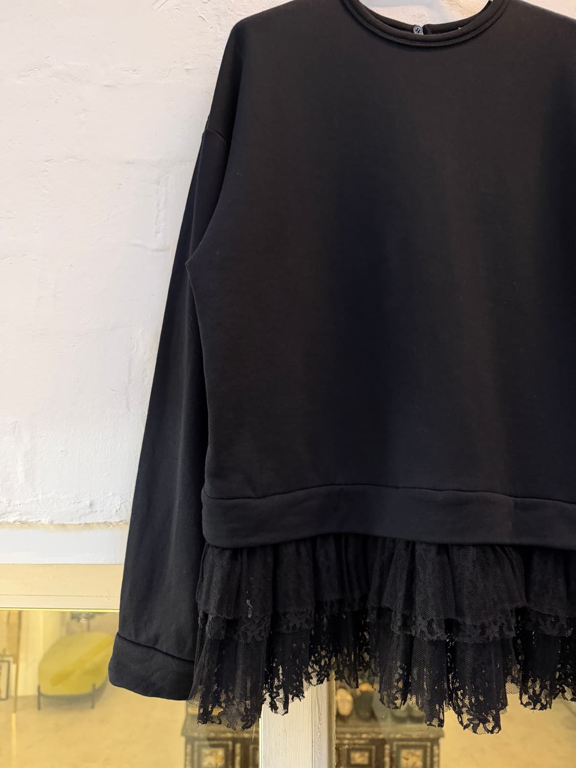 N21 누메로벤투노 레이스 블랙 맨투맨 38 상품이미지3