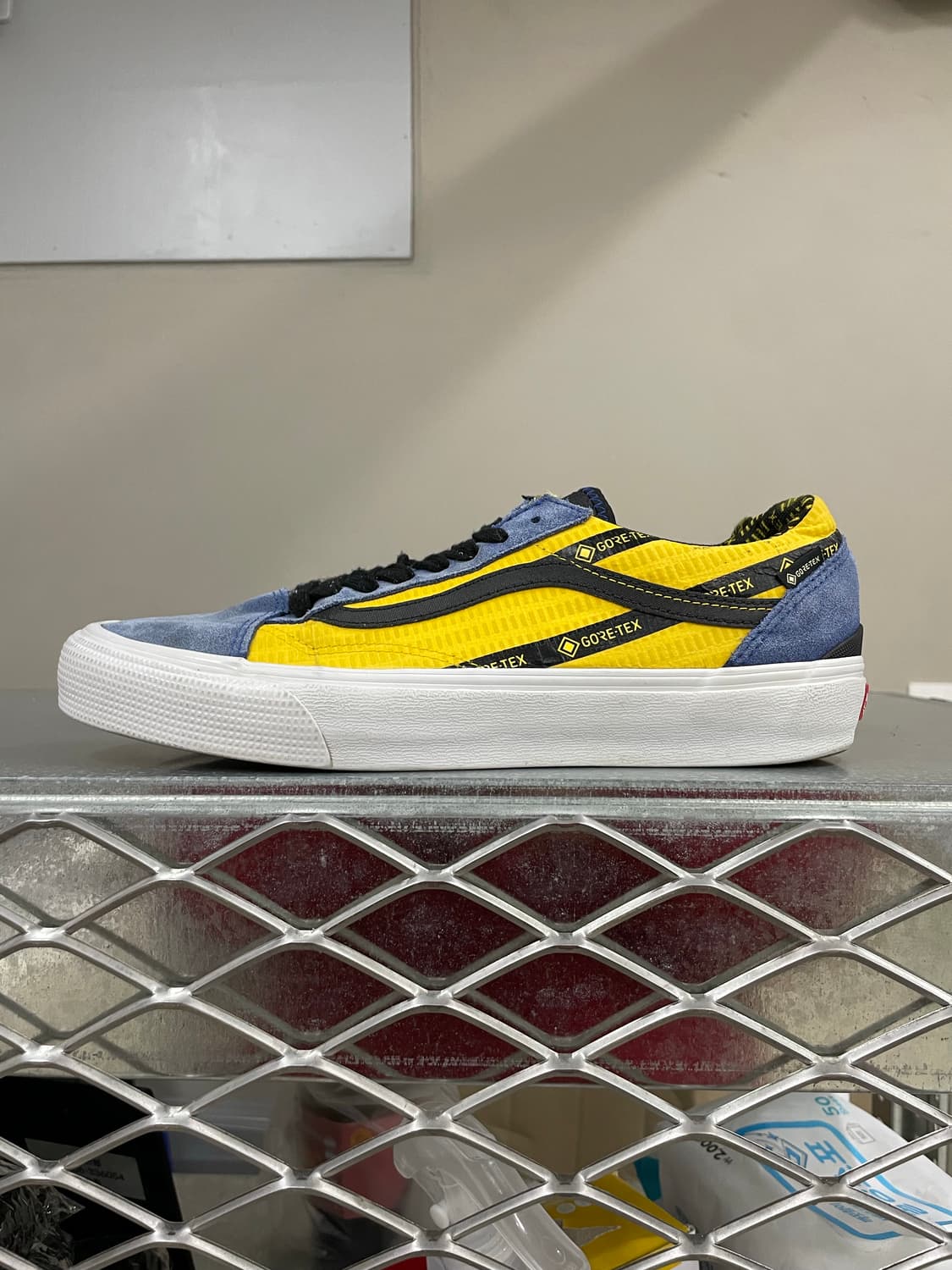 반스 올드스쿨 고어텍스 블루 옐로우 280 상품이미지1