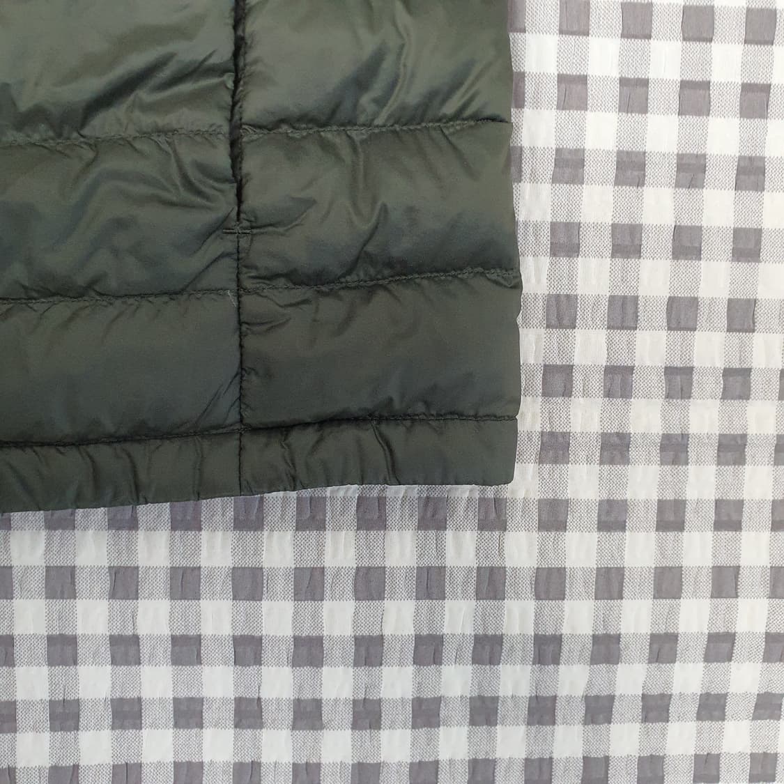 유니클로 오리털 패딩조끼 베스트 남자95 상품이미지4