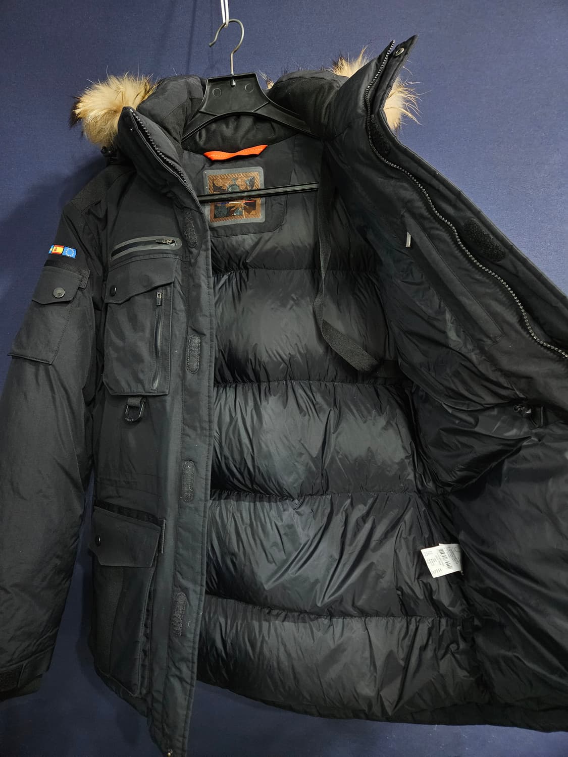 아이더 700필 디펜더 블랙 남성 95 덕다운 패딩  상품이미지9