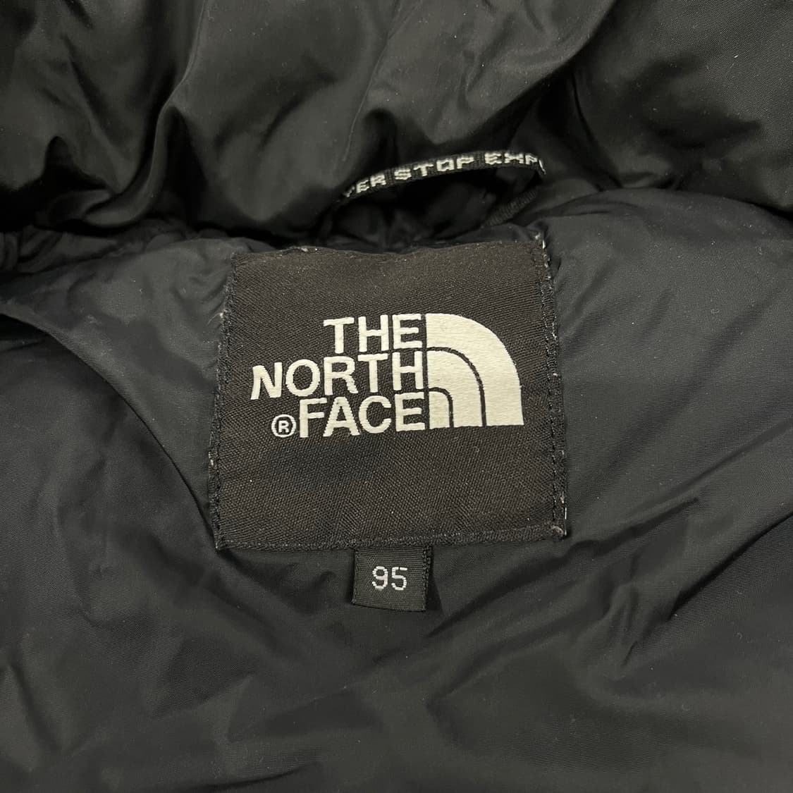 노스페이스 그레이 블랙 눕시 숏패딩 700 95 상품이미지5