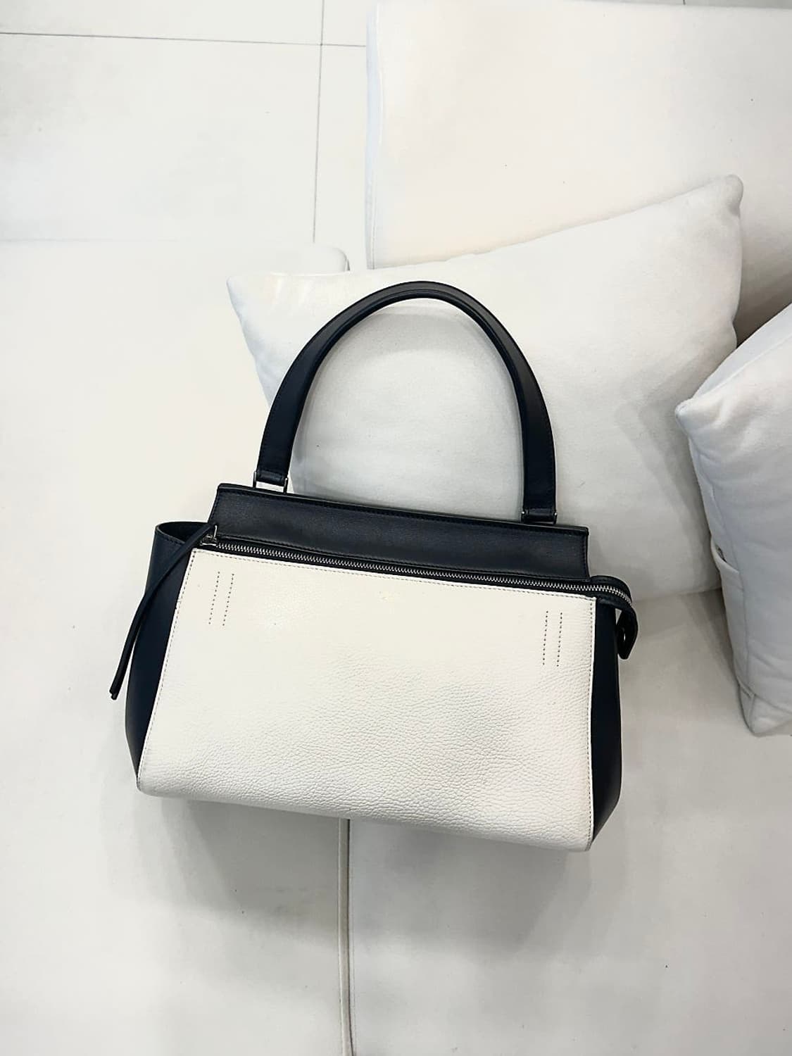 셀린느 엣지백 (정품) 상품이미지1