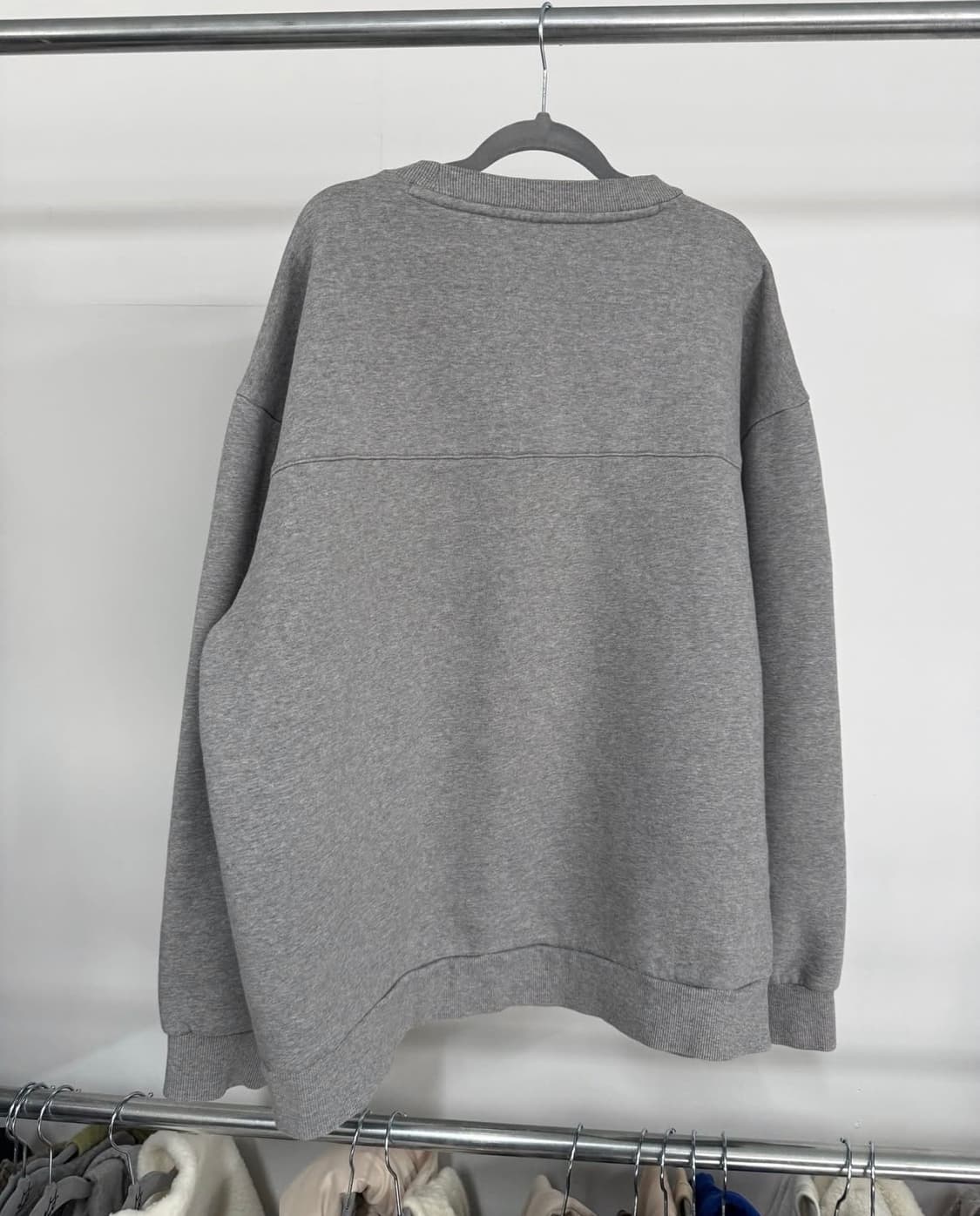 푸마 맨투맨 상품이미지2