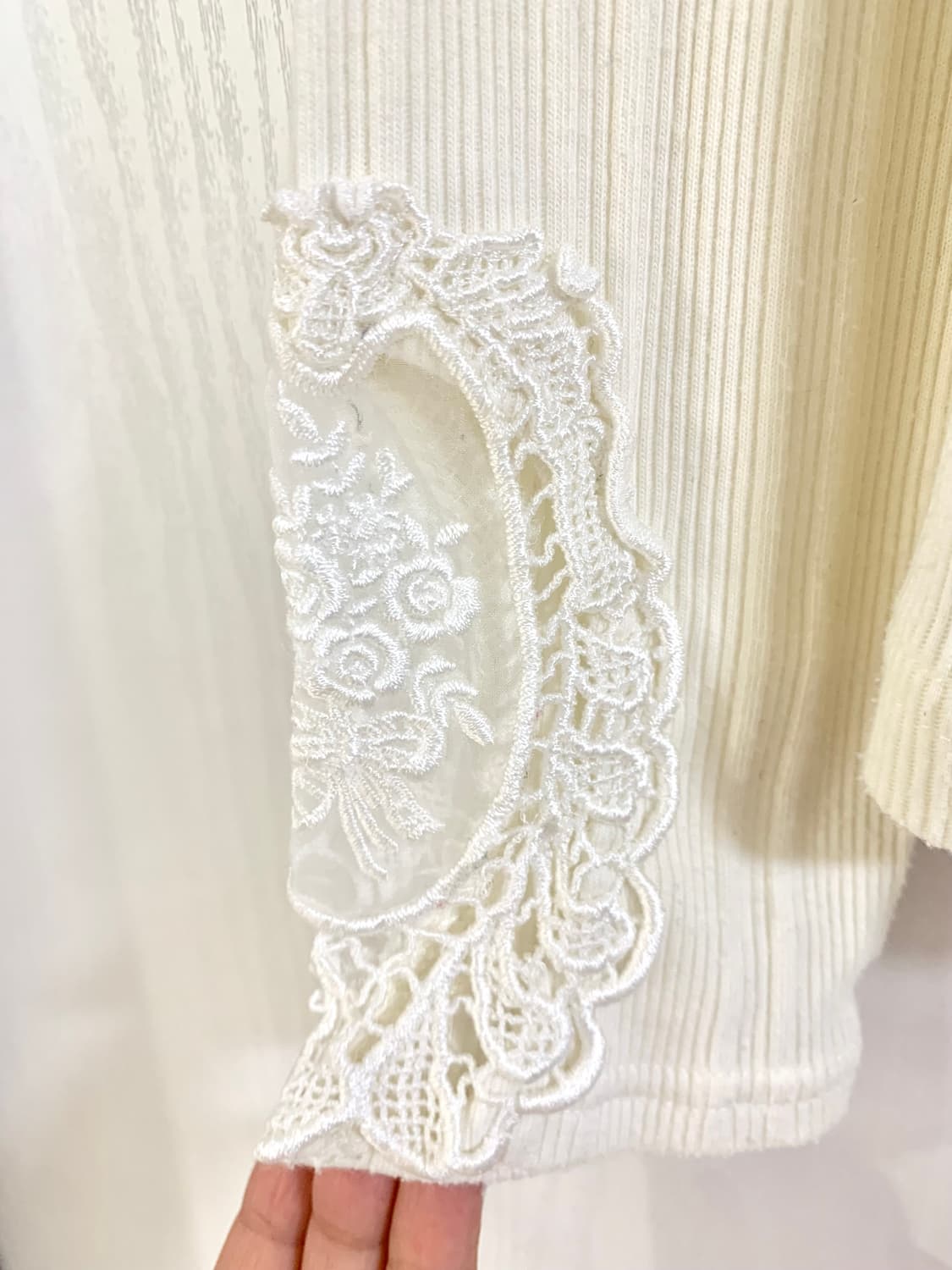 액시즈팜 프릴 이너 롱슬리브 상품이미지4