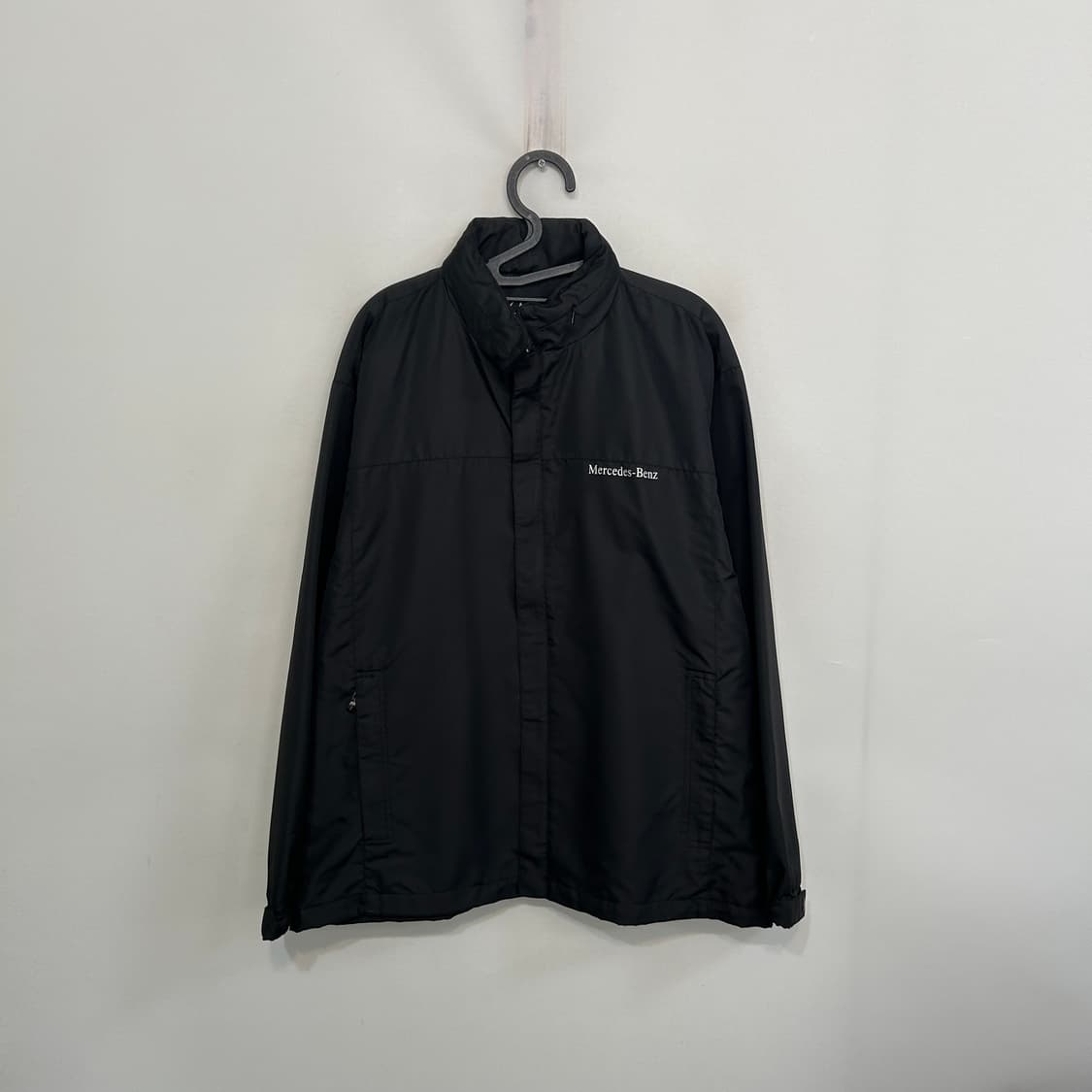벤츠 남성 바람막이 M 상품이미지1
