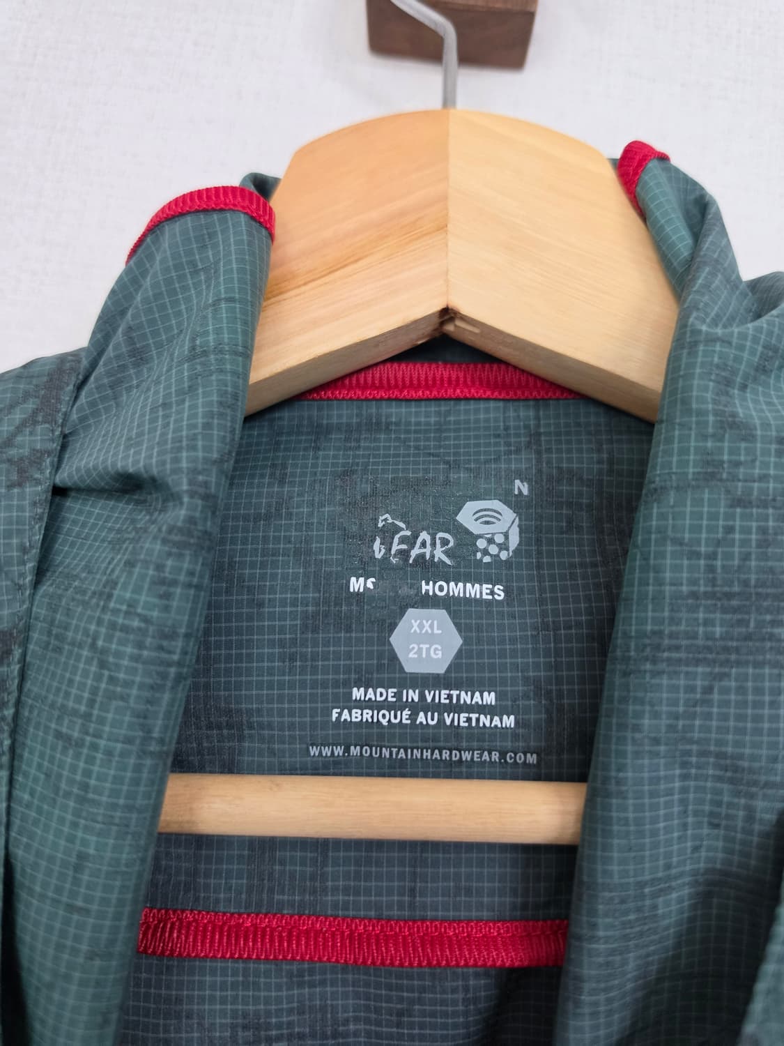 마운틴 하드웨어 mountain Hard Wear Nylon Jacket 상품이미지2