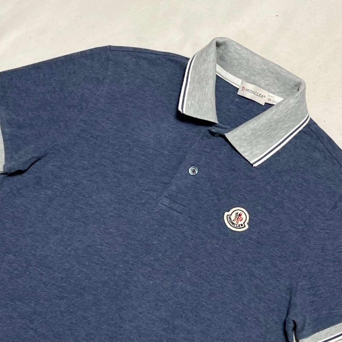S 몽클레어 로고 패치 카라 티셔츠 상품이미지1