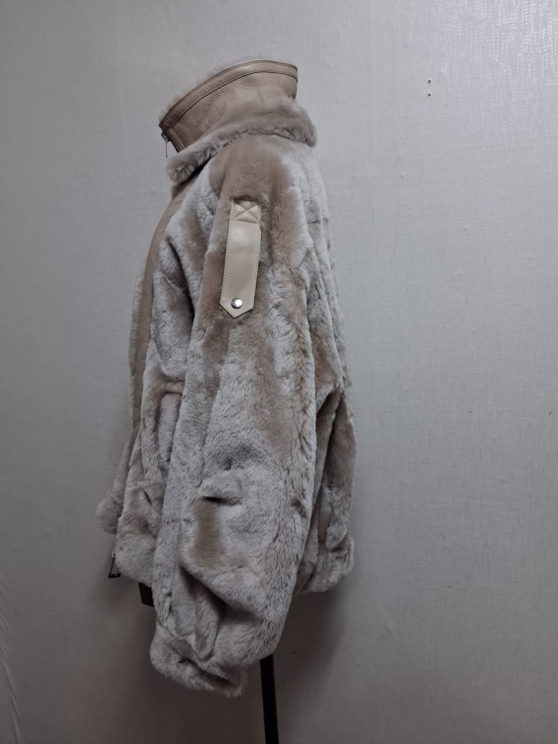 리얼 양털 무스탕 베이지 남성오버핏 100 까지 여성오버핏  상품이미지8