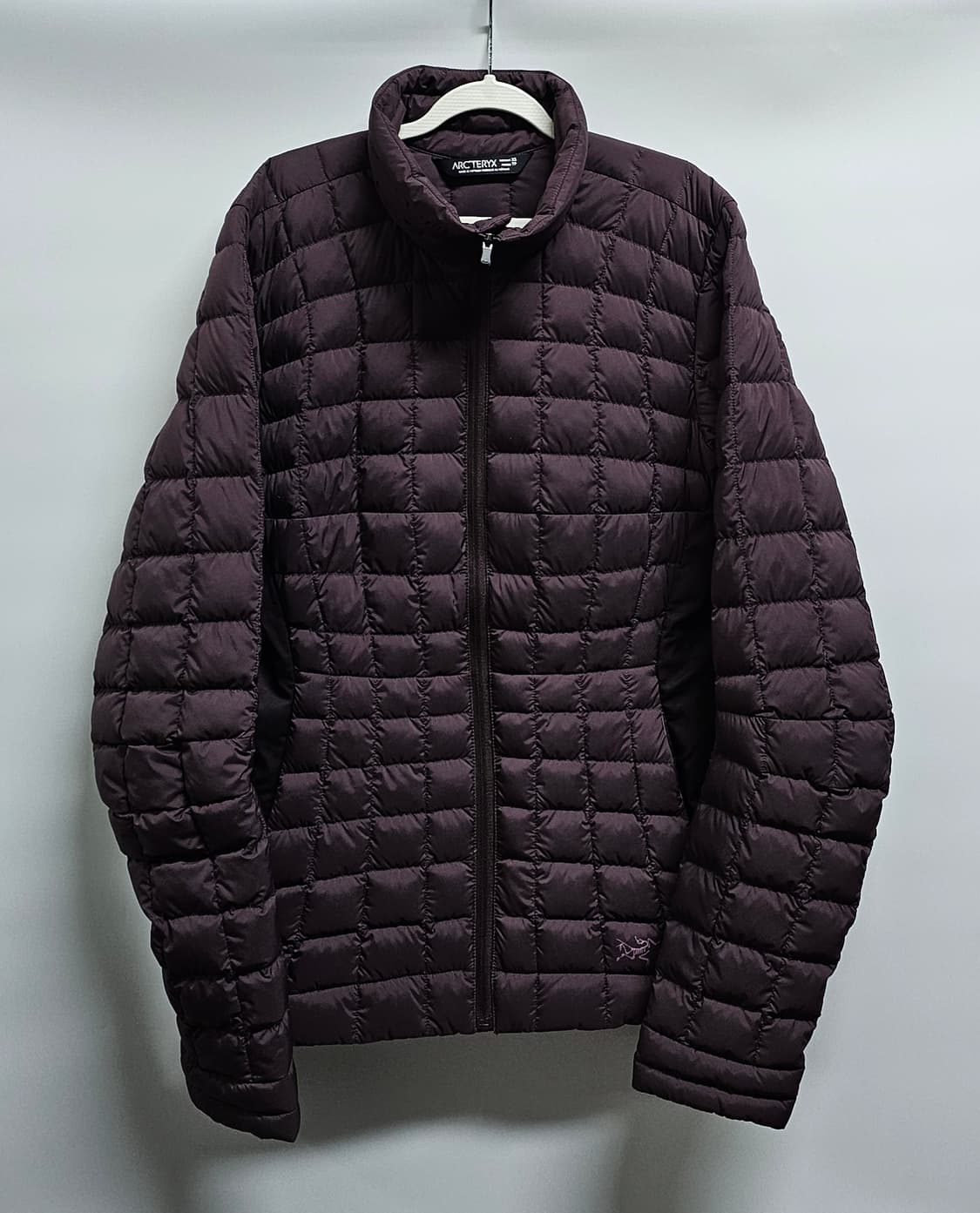 아크테릭스 여성 구스다운 경량패딩 XS 상품이미지1