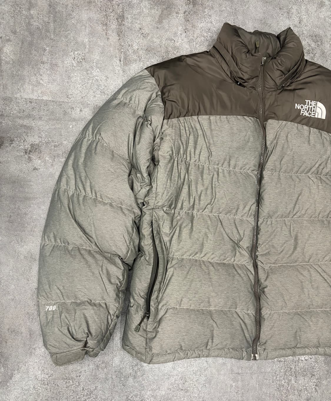 노스페이스 700 구형 눕시2 구스패딩 브라운 그레이 상품이미지2